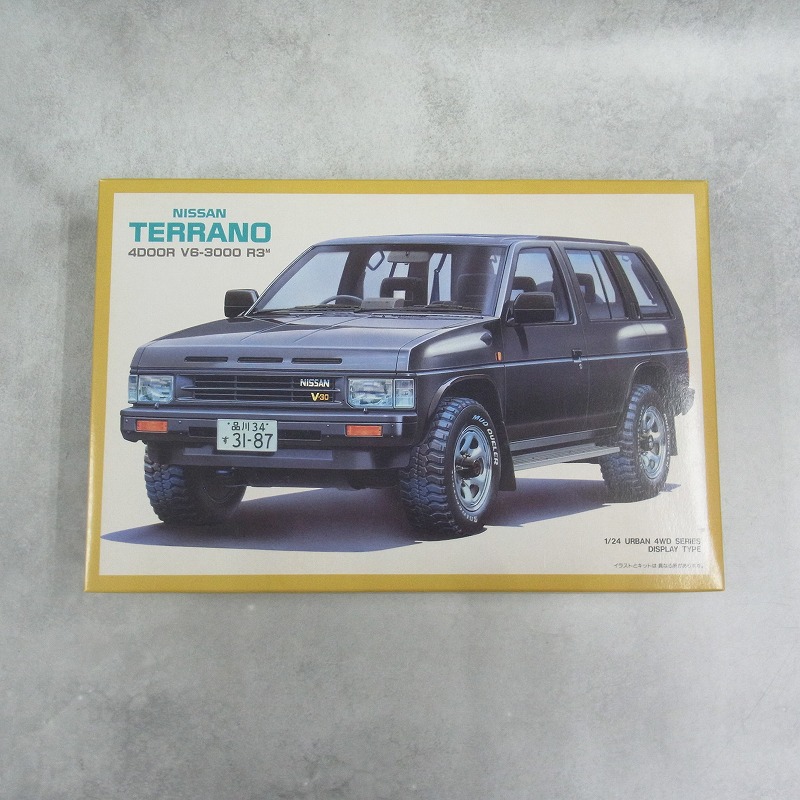 アオシマ 1/24 テラノ 4ドア V6-3000 R3M メタリック仕様