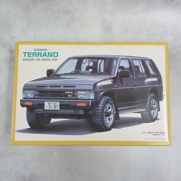 アオシマ 1/24 テラノ 4ドア V6-3000 R3M