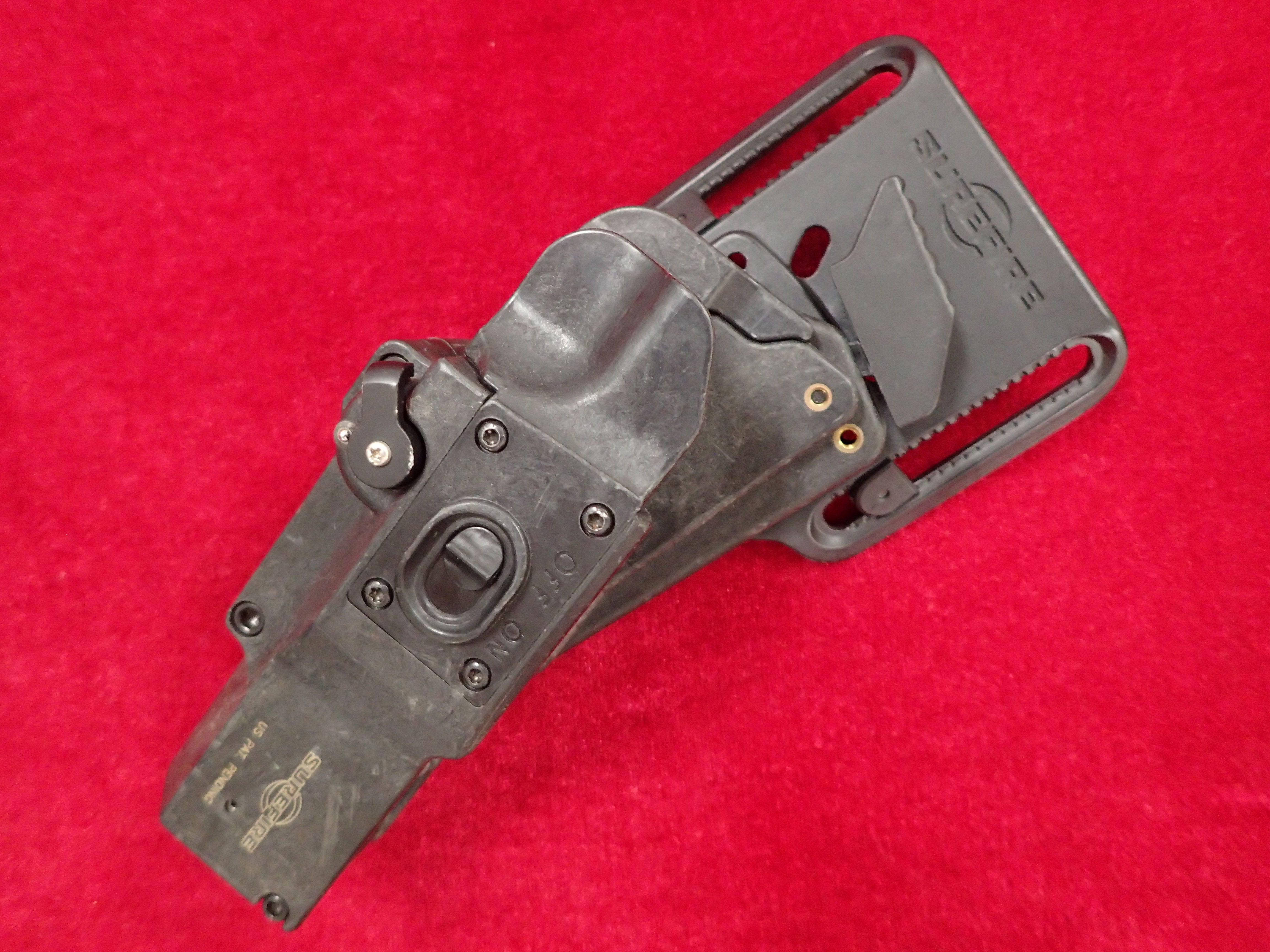 SUREFIRE シュアファイア HD1-R マスターファイア 実物 ホルスター