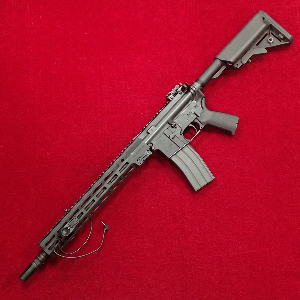 ■ カスタム品 東京マルイ ガスブロ M4A1 / ガイズリータイプ ハンドガード / MAGPUL MOEグリップ / SUREFIREタイプ フラッシュハイダー フラッシュライト