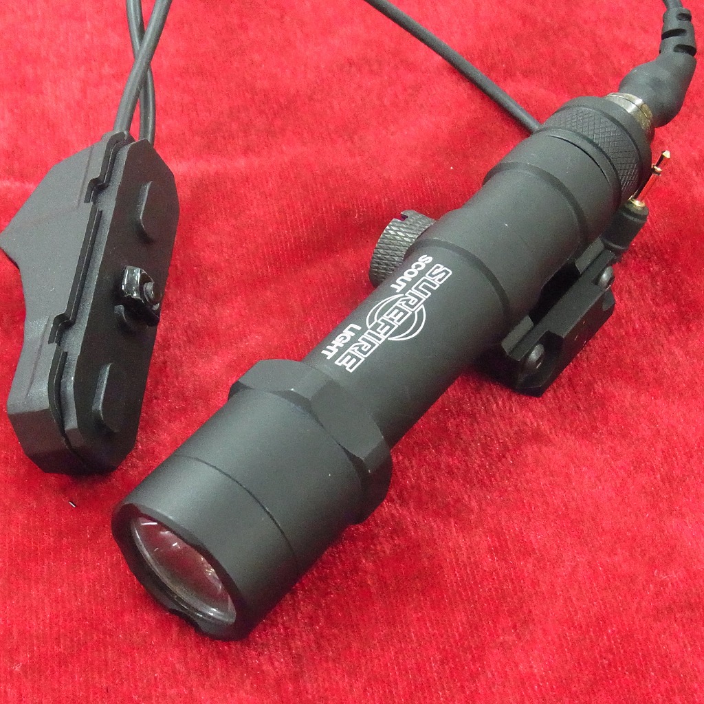 SUREFIREタイプ スカウトライト フラッシュライト
