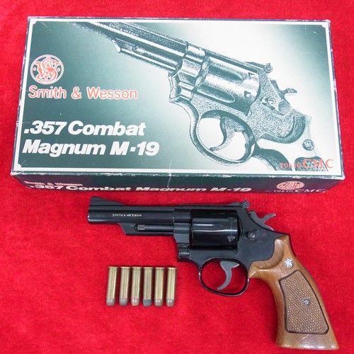 CMC モデルガン S&W M19 4インチ 木製グリップ [くれいも屋：I0A236]