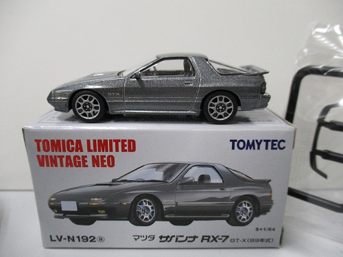 トミカ リミテッド ヴィンテージ ネオ マツダ サバンナ RX-7 GT-X LV-N192a