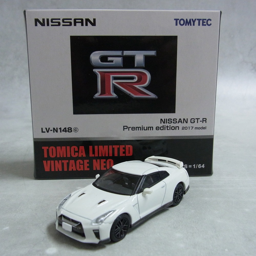 トミカ リミテッドヴィンテージネオ LV-N148c NISSAN GT-R Premium Edition 2017 model 白
