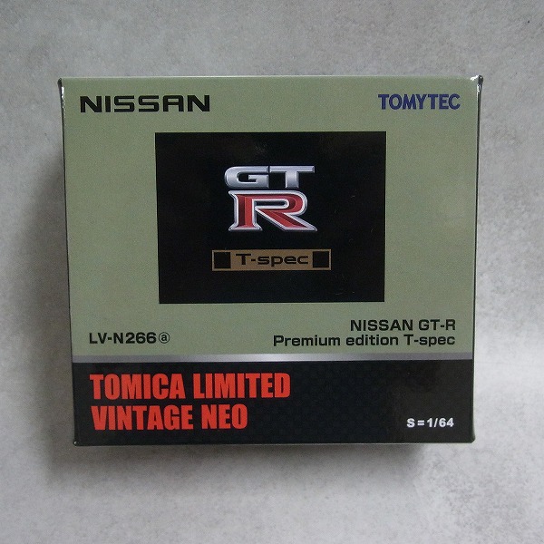 トミカ リミテッドヴィンテージネオ LV-N266a NISSAN GT-R Premium edition T-spec (ミレニアムジェイド)