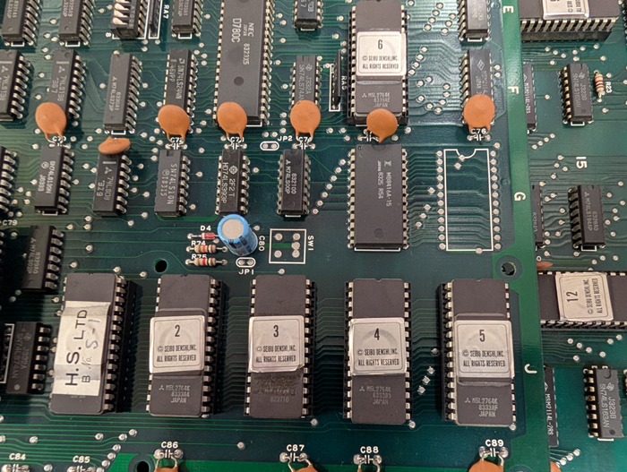 カプコソ　アーケードゲーム基板 CPicS2」を使ってカプコンのアーケードゲーム基板「CPS2」を電池