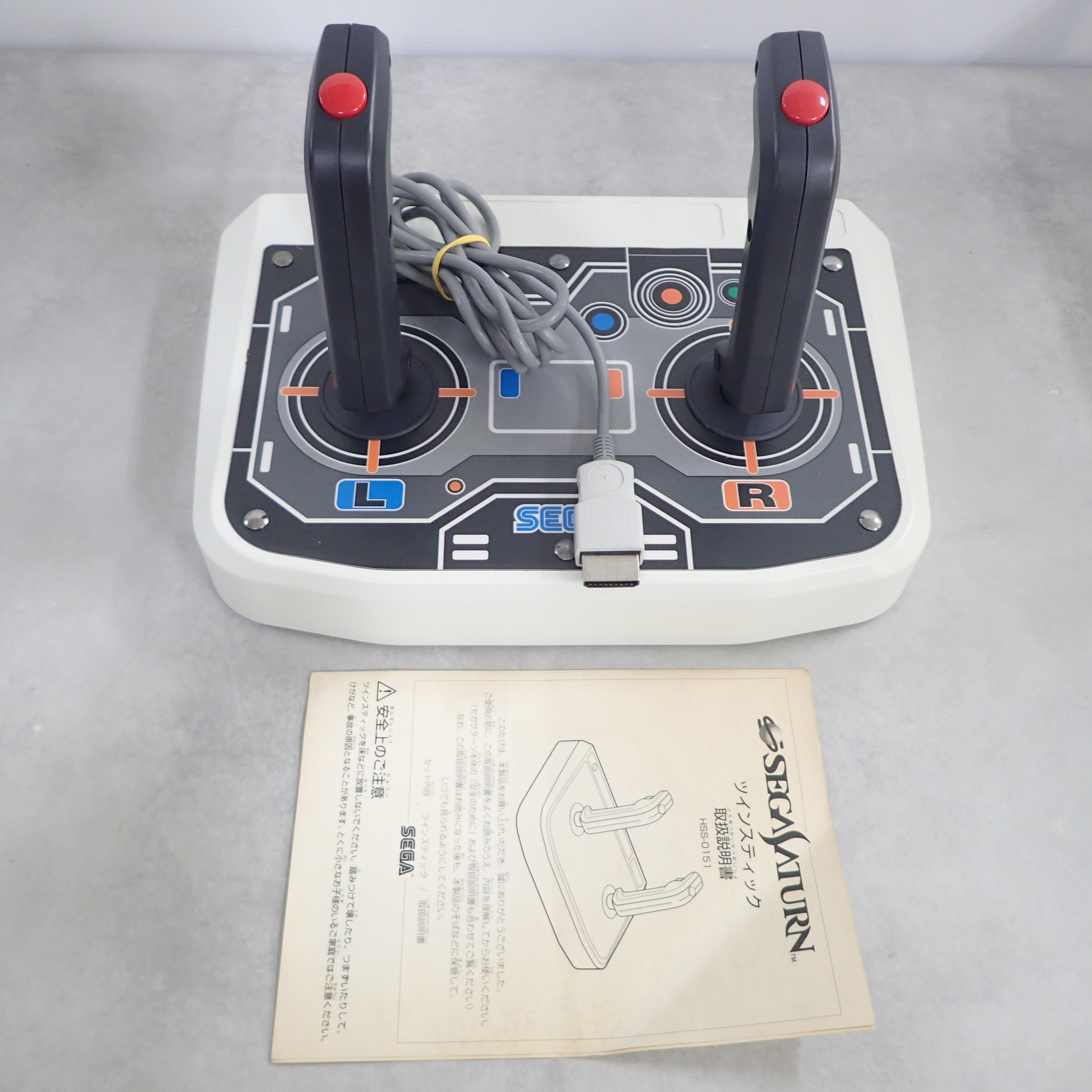 BEEP ゲームグッズ通販 / 【中古ハード】動作品 セガサターン ツイン
