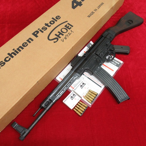 □ ショウエイ 金属製モデルガン マシンピストル MP44 リアルウッド