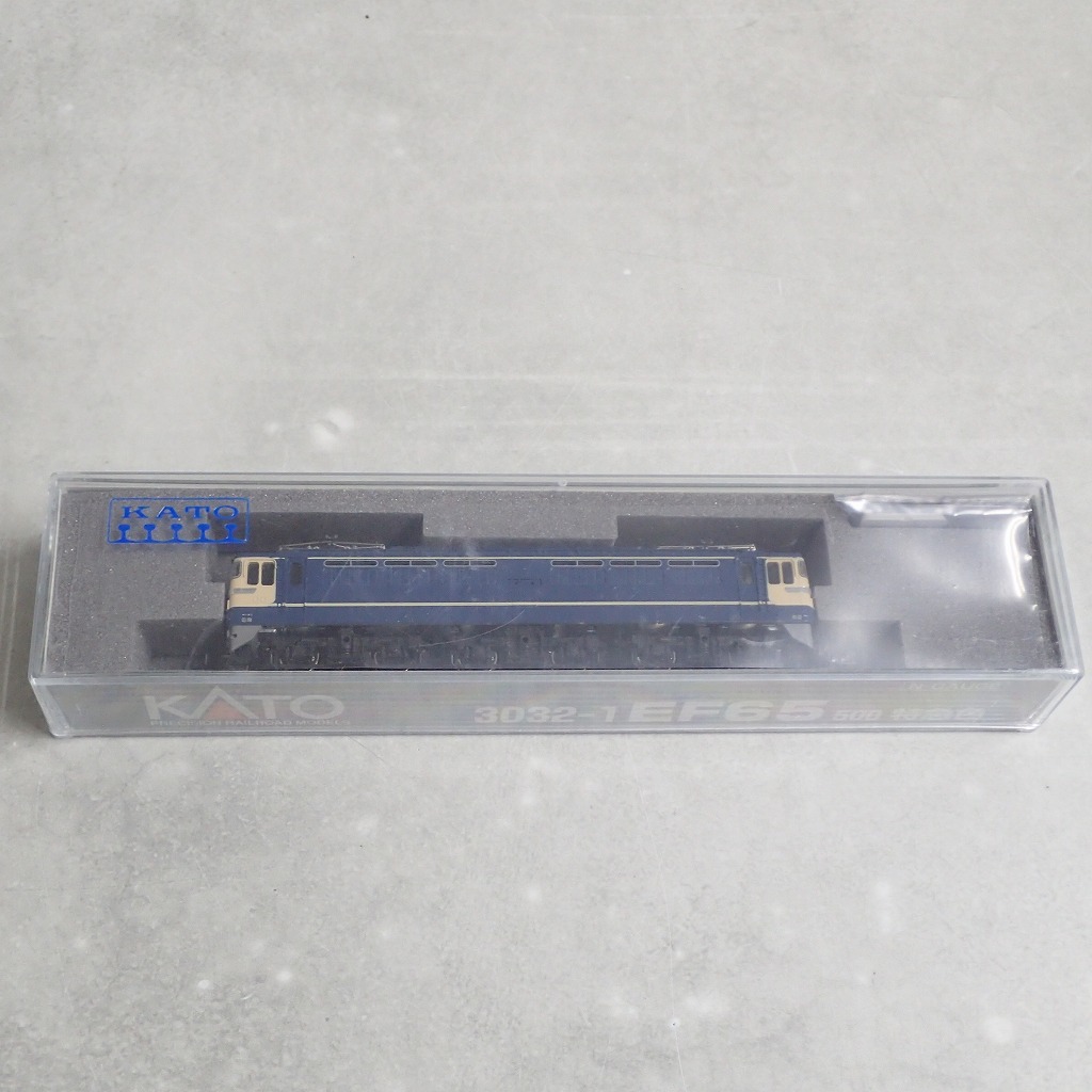 KATO 3032-1 EF65 500 特急色