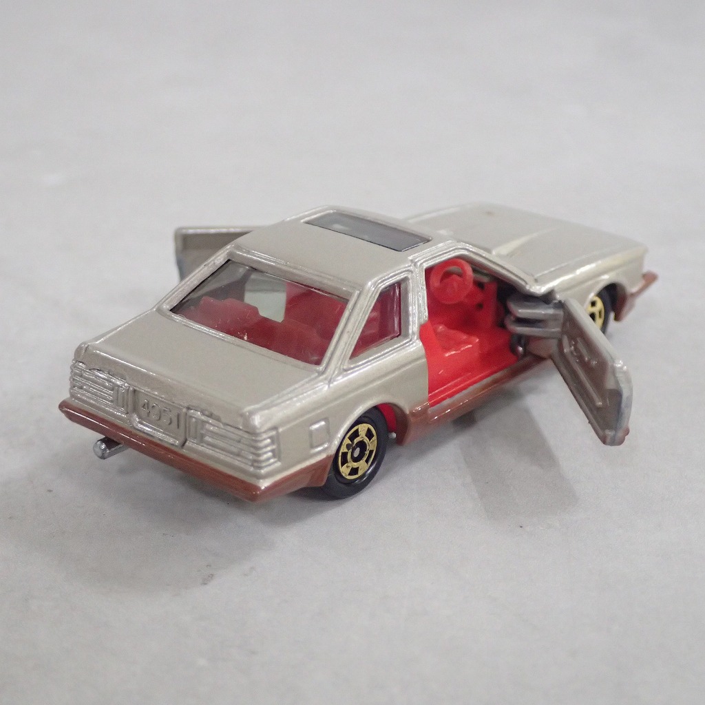 BEEP ゲームグッズ通販 / トミカ 5 トヨタ ソアラ 2800GT エクストラ