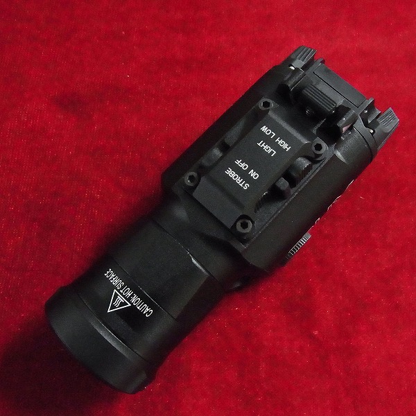 SUREFIRE シュアファイアタイプ XH35タイプ フラッシュライト
