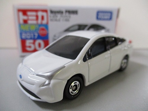 トミカ 50 トヨタ プリウス