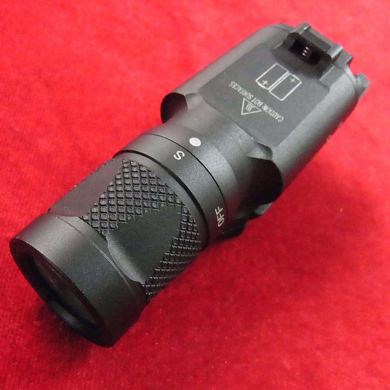 SUREFIRE シュアファイア X300Vタイプ フラッシュライト