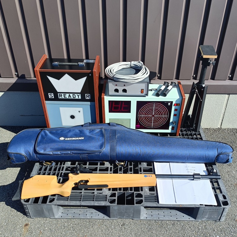 ■ 競技用 ビームライフル MBR-201 201型 標的装置 表示装置 充電器 バッテリー 収納ケース