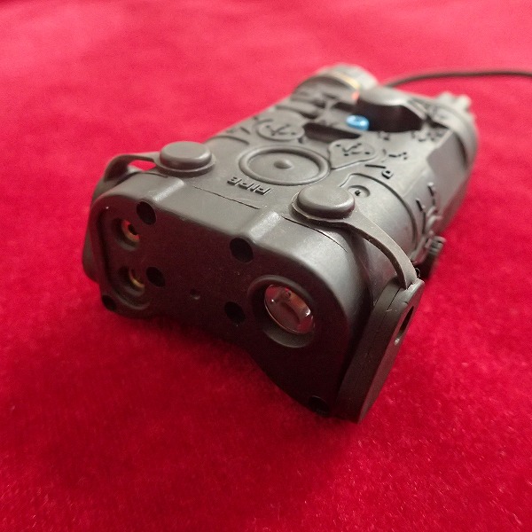 NGALタイプ フラッシュライト レーザーサイト BK