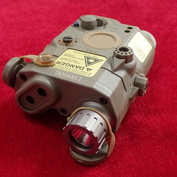 PEQ15タイプ 樹脂製 ライト レーザー