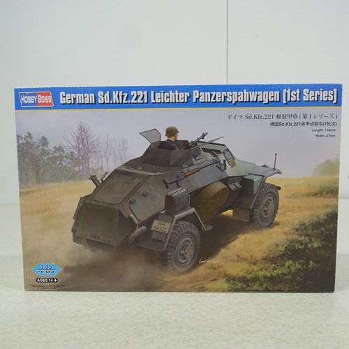 HOBBY BOSS 1/35 ドイツ Sd.Kfz.221 装甲偵察車 1stシリーズ