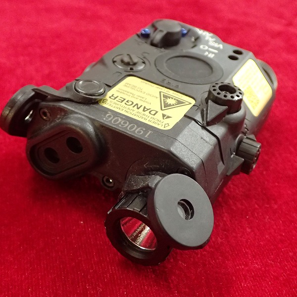 PEQ15タイプ 樹脂製 ライト レーザー